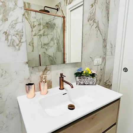 Leila's Forever - Apartament Bergamo
