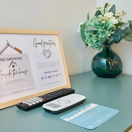 Leila's Forever - Apartment *