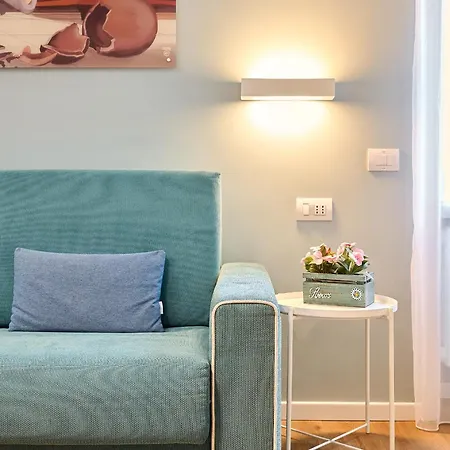 Leila's Forever - Apartment *