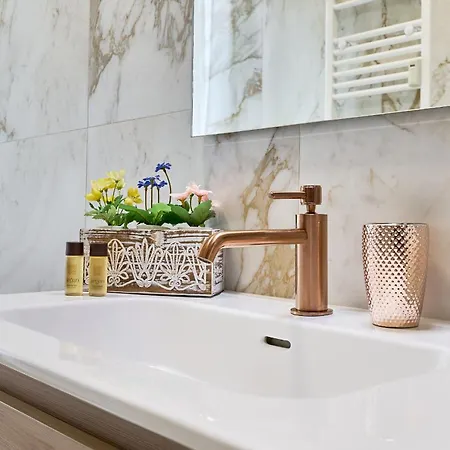 Leila's Forever - Bergamo