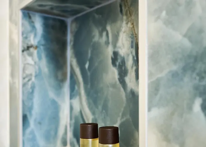 아파트 Leila's Forever -