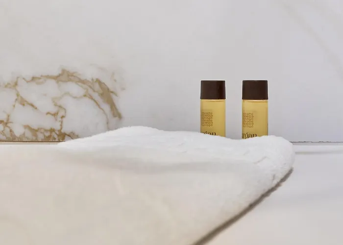 Leila's Forever - * Bergamo