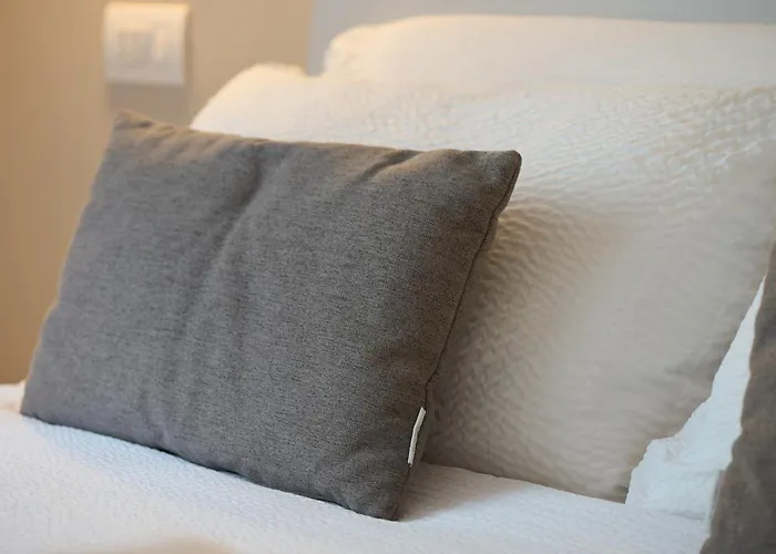 Leila's Forever - Lägenhet